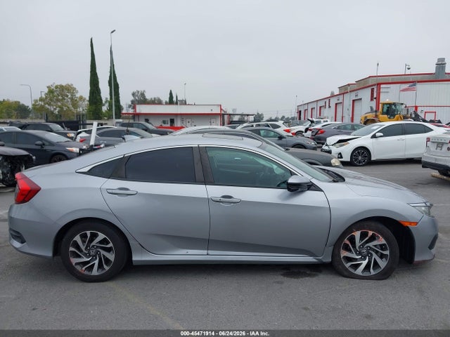 Honda CIVIC EX 2018 2HGFC2F70JH502605 Image 13