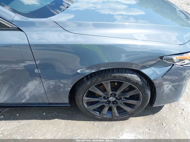 45471950 :رقم المزاد ، 3MZBPACLXNM314921 vin ، 2022 Mazda Mazda3 Carbon Edition مزاد بيع