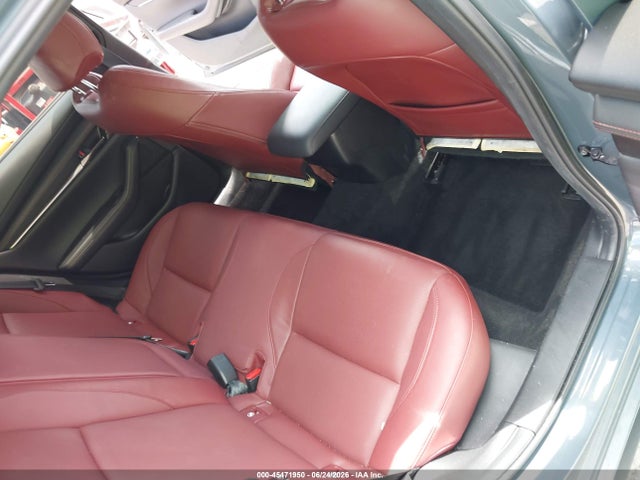 45471950 :رقم المزاد ، 3MZBPACLXNM314921 vin ، 2022 Mazda Mazda3 Carbon Edition مزاد بيع