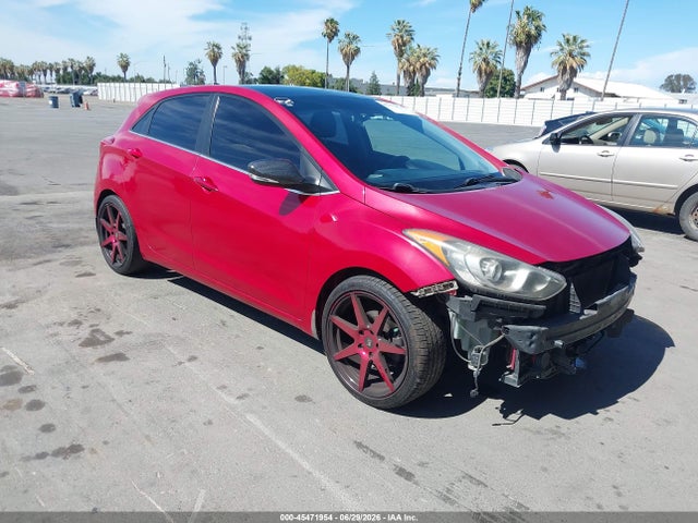 2015 Hyundai Elantra Gt მანქანა იყიდება აუქციონზე, vin: KMHD35LH3FU240812, აუქციონის ნომერი: 45471954