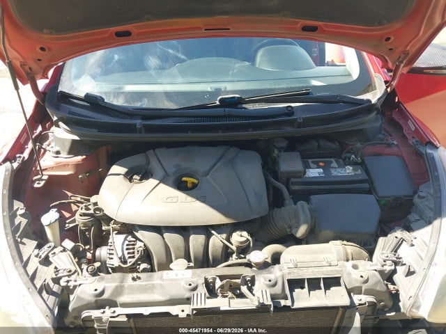 2015 Hyundai Elantra Gt მანქანა იყიდება აუქციონზე, vin: KMHD35LH3FU240812, აუქციონის ნომერი: 45471954