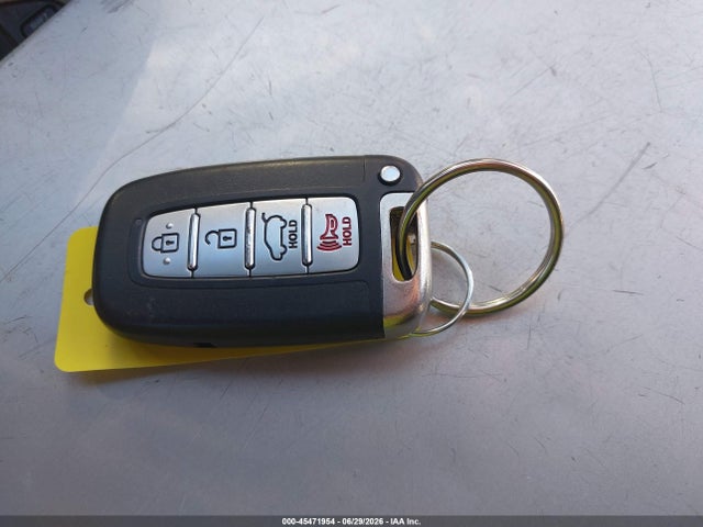 2015 Hyundai Elantra Gt მანქანა იყიდება აუქციონზე, vin: KMHD35LH3FU240812, აუქციონის ნომერი: 45471954
