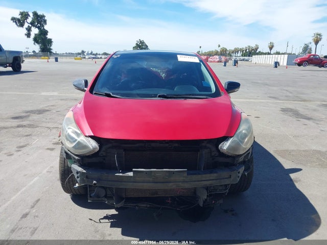 2015 Hyundai Elantra Gt მანქანა იყიდება აუქციონზე, vin: KMHD35LH3FU240812, აუქციონის ნომერი: 45471954