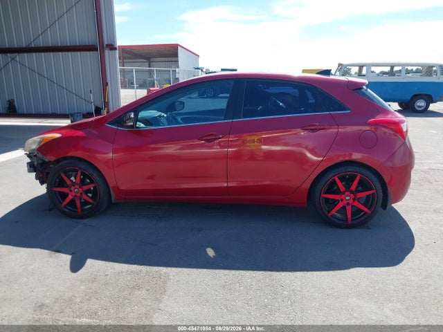 2015 Hyundai Elantra Gt მანქანა იყიდება აუქციონზე, vin: KMHD35LH3FU240812, აუქციონის ნომერი: 45471954