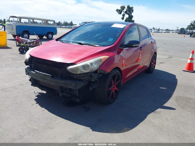 2015 Hyundai Elantra Gt მანქანა იყიდება აუქციონზე, vin: KMHD35LH3FU240812, აუქციონის ნომერი: 45471954