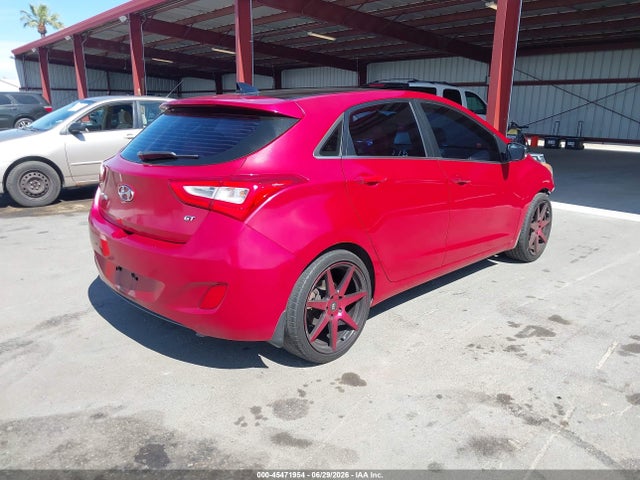 2015 Hyundai Elantra Gt მანქანა იყიდება აუქციონზე, vin: KMHD35LH3FU240812, აუქციონის ნომერი: 45471954