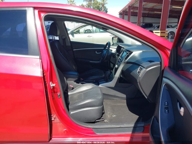 2015 Hyundai Elantra Gt მანქანა იყიდება აუქციონზე, vin: KMHD35LH3FU240812, აუქციონის ნომერი: 45471954