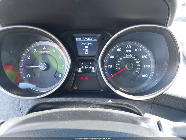 2015 Hyundai Elantra Gt მანქანა იყიდება აუქციონზე, vin: KMHD35LH3FU240812, აუქციონის ნომერი: 45471954