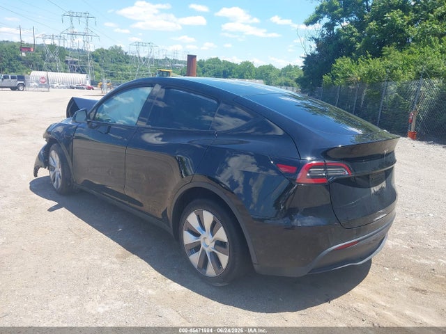 2022 Tesla Model Y Long Range Dual Motor All-wheel Drive მანქანა იყიდება აუქციონზე, vin: 7SAYGDEE6NA008493, აუქციონის ნომერი: 45471984