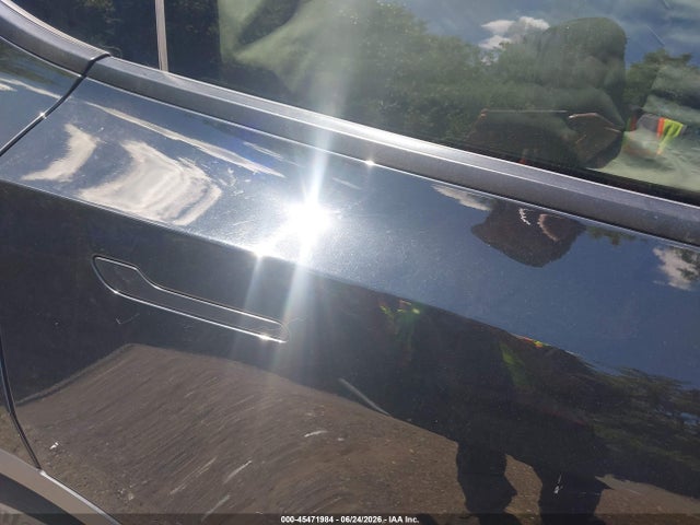 2022 Tesla Model Y Long Range Dual Motor All-wheel Drive მანქანა იყიდება აუქციონზე, vin: 7SAYGDEE6NA008493, აუქციონის ნომერი: 45471984