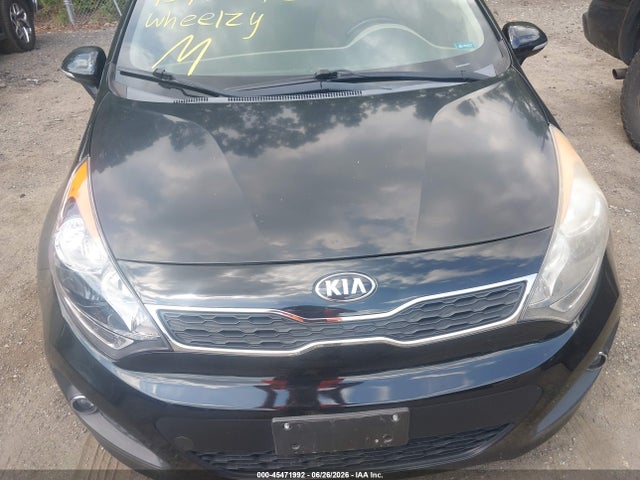 45471992 :رقم المزاد ، KNADN5A37E6415858 vin ، 2014 Kia Rio Ex مزاد بيع