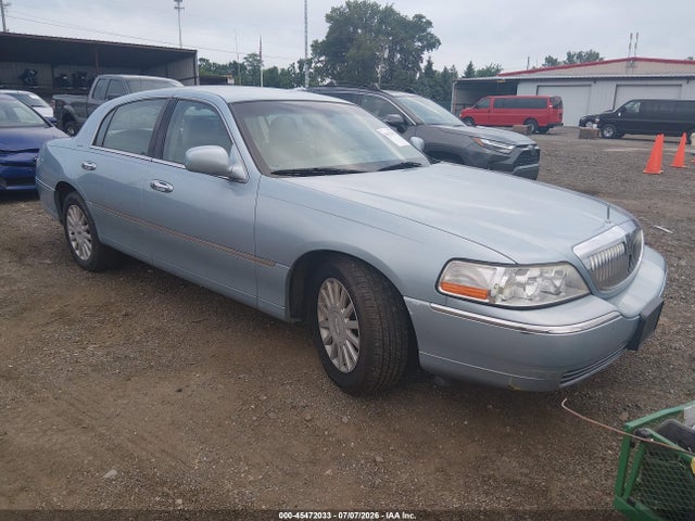Aukcja sprzedaży 2005 Lincoln Town Car Signature, vin: 1LNHM81W85Y605977, numer aukcji: 45472033