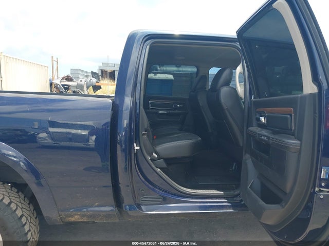 45472061 :رقم المزاد ، 3C6UR5FL4FG566194 vin ، 2015 Ram 2500 Laramie مزاد بيع