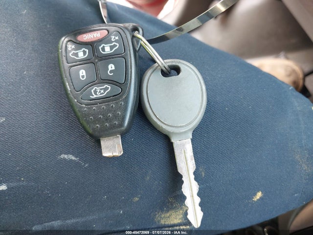 45472069 :رقم المزاد ، 2A4GP54L17R139897 vin ، 2007 Chrysler Town & Country Touring مزاد بيع