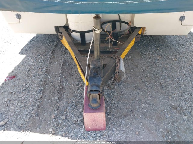 1999 Jayco Camper მანქანა იყიდება აუქციონზე, vin: 1UJAJ01H7X13G0100, აუქციონის ნომერი: 45472110