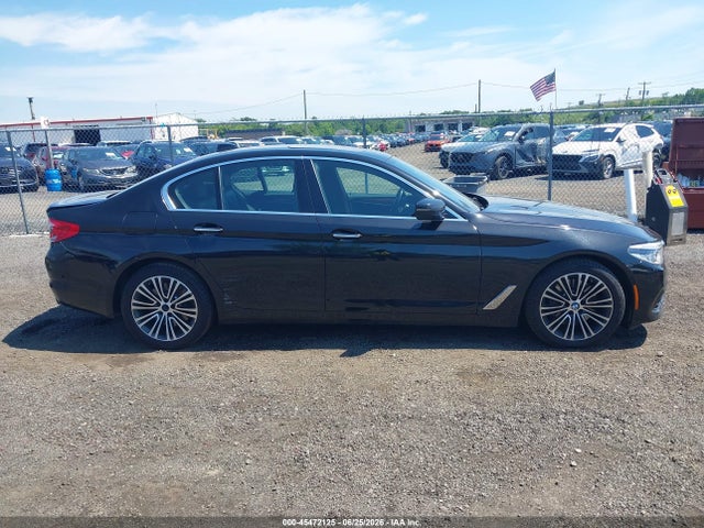 45472125 :رقم المزاد ، WBAJE7C37HG479229 vin ، 2017 Bmw 540i Xdrive مزاد بيع