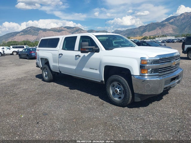 2018 1GC1KUEG2JF257753 main image