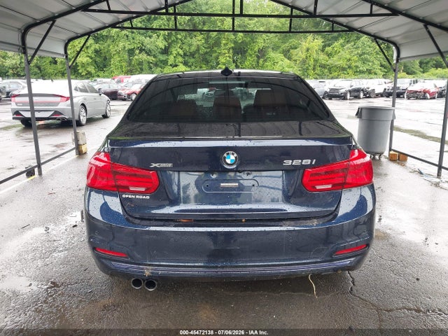 45472138 :رقم المزاد ، WBA8E3G55GNT78946 vin ، 2016 Bmw 328i Xdrive مزاد بيع