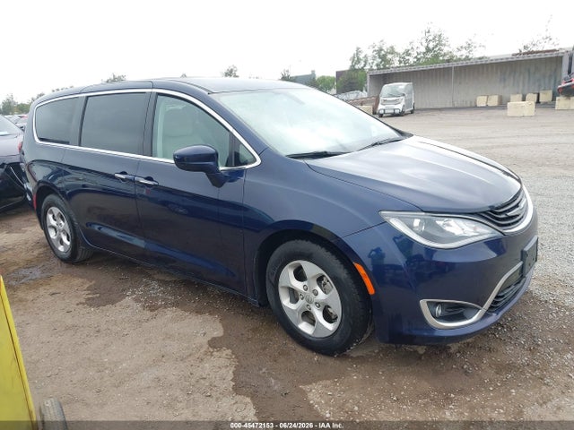 Продажа на аукционе авто 2018 Chrysler Pacifica Hybrid Touring Plus, vin: 2C4RC1H79JR236546, номер лота: 45472153