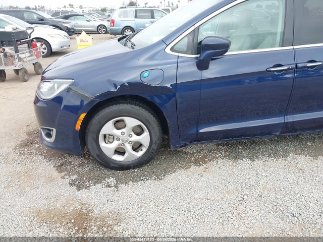 Chrysler Pacifica Hybrid Touring Plus 2018 2C4RC1H79JR236546 Image 6