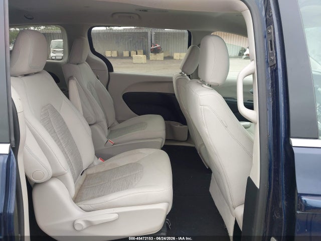 Chrysler Pacifica Hybrid Touring Plus 2018 2C4RC1H79JR236546 Image 8