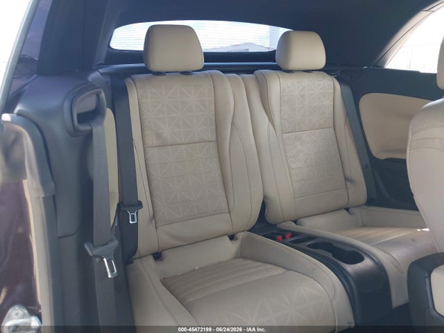 Продажа на аукционе авто 2017 Buick Cascada Premium, vin: W04WH3N53HG017381, номер лота: 45472199