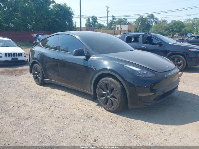 2025 Tesla Model Y Long Range Dual Motor Rear-wheel Drive მანქანა იყიდება აუქციონზე, vin: 7SAYGDED4SF313044, აუქციონის ნომერი: 45472204
