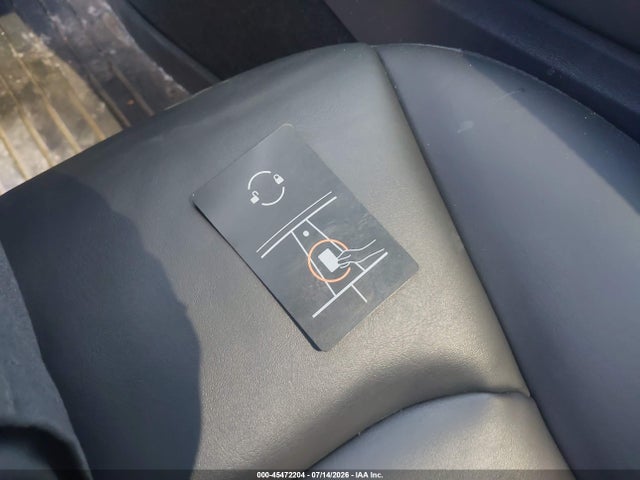 2025 Tesla Model Y Long Range Dual Motor Rear-wheel Drive მანქანა იყიდება აუქციონზე, vin: 7SAYGDED4SF313044, აუქციონის ნომერი: 45472204