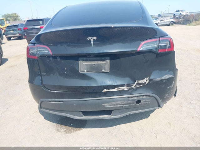 2025 Tesla Model Y Long Range Dual Motor Rear-wheel Drive მანქანა იყიდება აუქციონზე, vin: 7SAYGDED4SF313044, აუქციონის ნომერი: 45472204