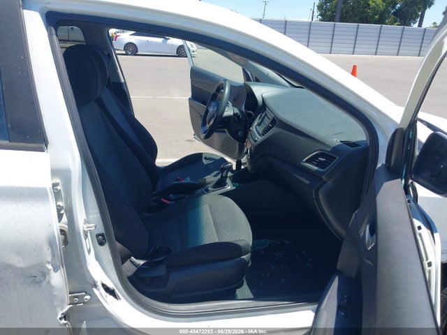 Hyundai ACCENT SE 2018 3KPC24A33JE032859 Image 5