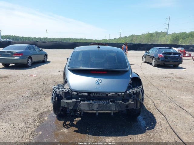 2016 Volkswagen Beetle 1.8t Se მანქანა იყიდება აუქციონზე, vin: 3VWJ17ATXGM616960, აუქციონის ნომერი: 45472307