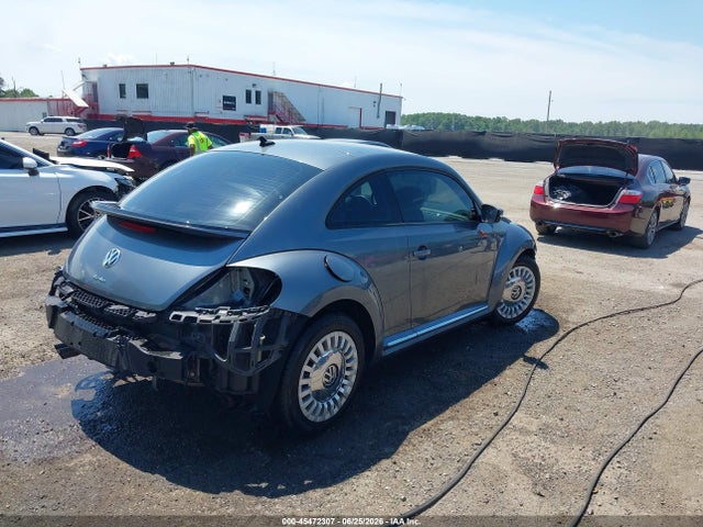 2016 Volkswagen Beetle 1.8t Se მანქანა იყიდება აუქციონზე, vin: 3VWJ17ATXGM616960, აუქციონის ნომერი: 45472307