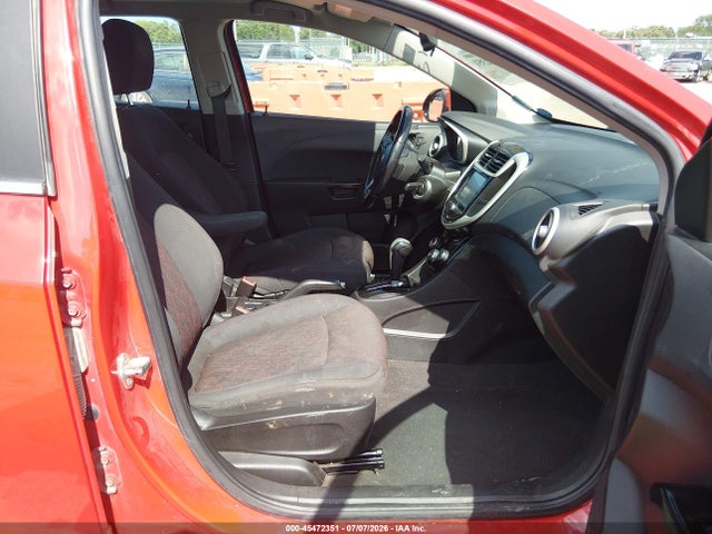 Chevrolet Sonic Lt Auto 2017 1G1JD6SH8H4168805 Image 5