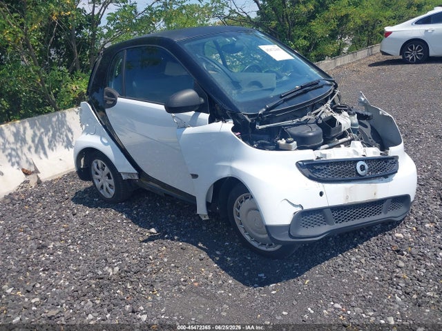 45472365 :رقم المزاد ، WMEEJ3BA4FK798656 vin ، 2015 Smart Fortwo Pure مزاد بيع