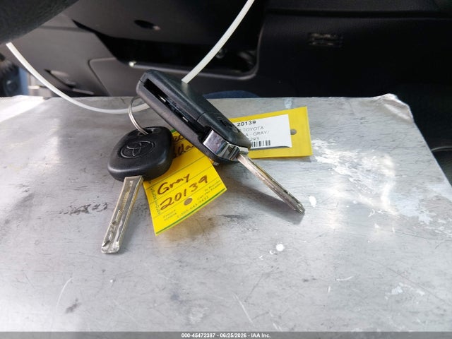 5YFEPRAE7LP047293 Toyota COROLLA LE