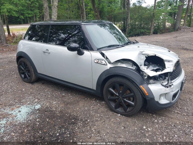 Aukcja sprzedaży 2013 Mini Hardtop Cooper S, vin: WMWSV3C5XDT393266, numer aukcji: 45472394