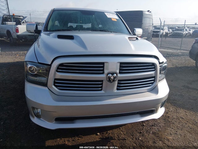 45472438 :رقم المزاد ، 1C6RR6HT0FS755703 vin ، 2015 Ram 1500 Sport مزاد بيع