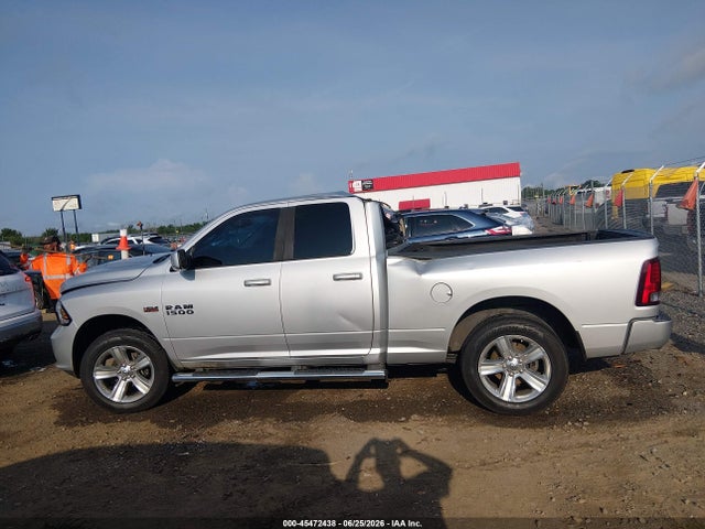 45472438 :رقم المزاد ، 1C6RR6HT0FS755703 vin ، 2015 Ram 1500 Sport مزاد بيع