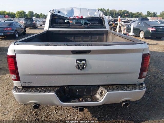 45472438 :رقم المزاد ، 1C6RR6HT0FS755703 vin ، 2015 Ram 1500 Sport مزاد بيع