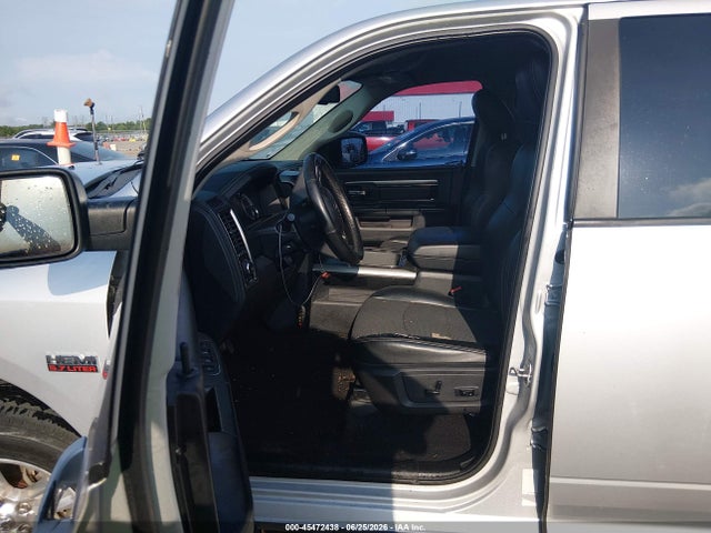 45472438 :رقم المزاد ، 1C6RR6HT0FS755703 vin ، 2015 Ram 1500 Sport مزاد بيع