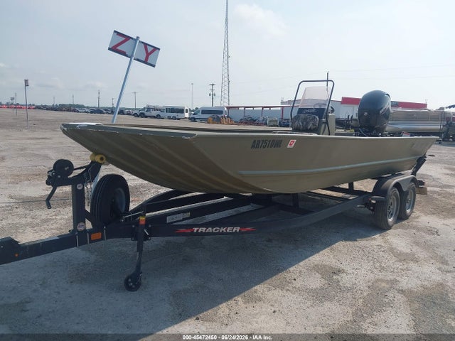 45472450 :رقم المزاد ، BUJ49060I122 vin ، 2022 Tracker Marine 21' مزاد بيع
