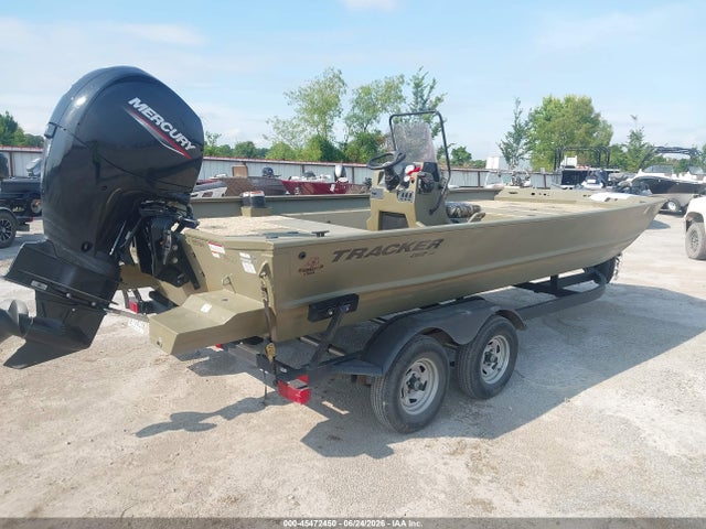 45472450 :رقم المزاد ، BUJ49060I122 vin ، 2022 Tracker Marine 21' مزاد بيع