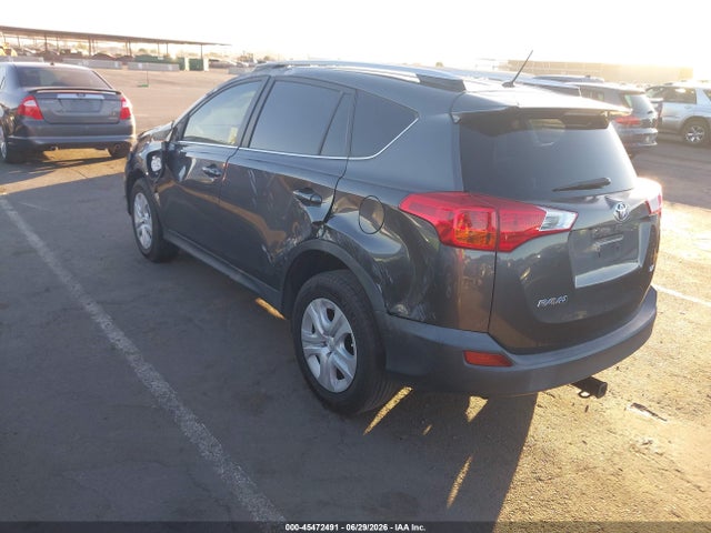 Toyota RAV4 LE 2015 JTMZFREV3FJ050389 Image 3