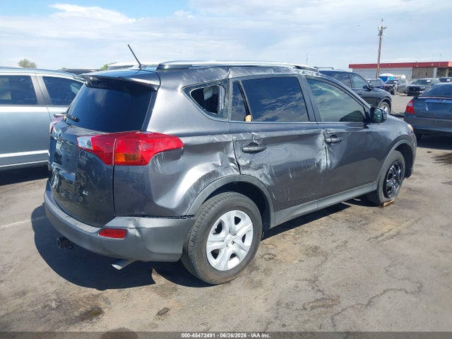 Toyota RAV4 LE 2015 JTMZFREV3FJ050389 Image 4