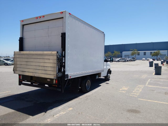 Chevrolet Express Cutaway 3500 2016 1GB3GRCG7G1260801 Image 4