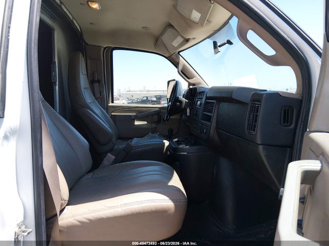 Chevrolet Express Cutaway 3500 2016 1GB3GRCG7G1260801 Image 5