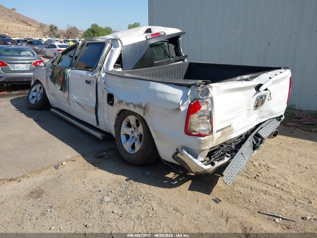 RAM 1500 2019 1C6RREFT9KN884688 Image 3