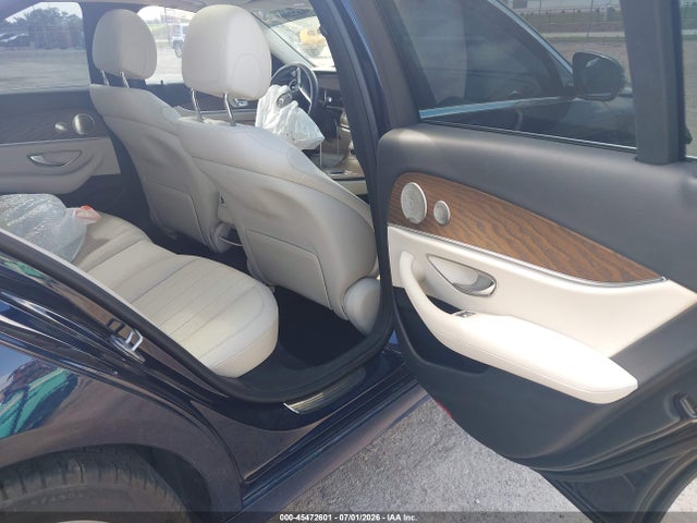 Продажа на аукционе авто 2021 Mercedes-benz E 350 4matic, vin: W1KZF8EB7MA954135, номер лота: 45472601