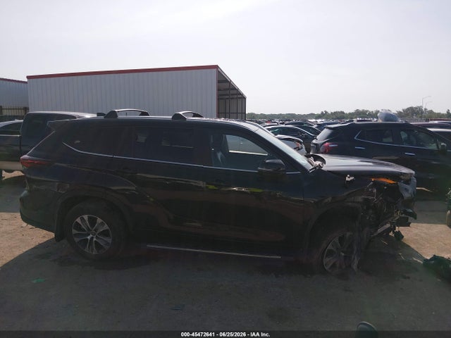 2024 Toyota Highlander Xle მანქანა იყიდება აუქციონზე, vin: 5TDKDRAH7RS052127, აუქციონის ნომერი: 45472641