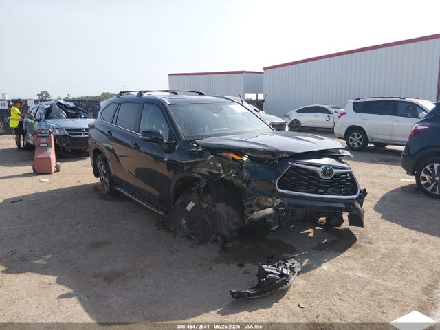 2024 Toyota Highlander Xle მანქანა იყიდება აუქციონზე, vin: 5TDKDRAH7RS052127, აუქციონის ნომერი: 45472641